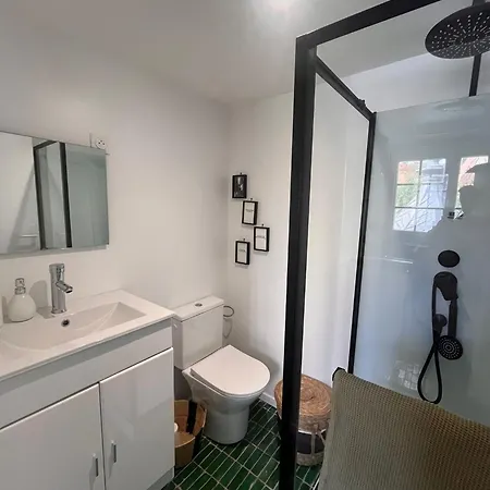 Maisonnette De Charme Independante Dans Propriete Prive & Jardin A Cimiez Gasthof